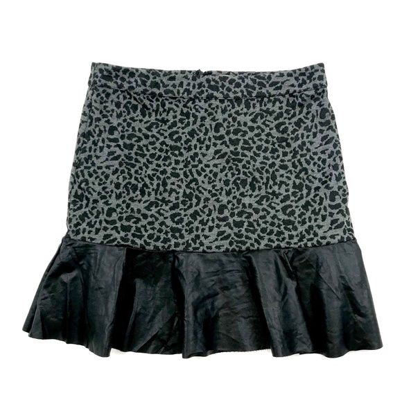 Umgee Gray Leopard Short Skirt - Picture 4 of 4
